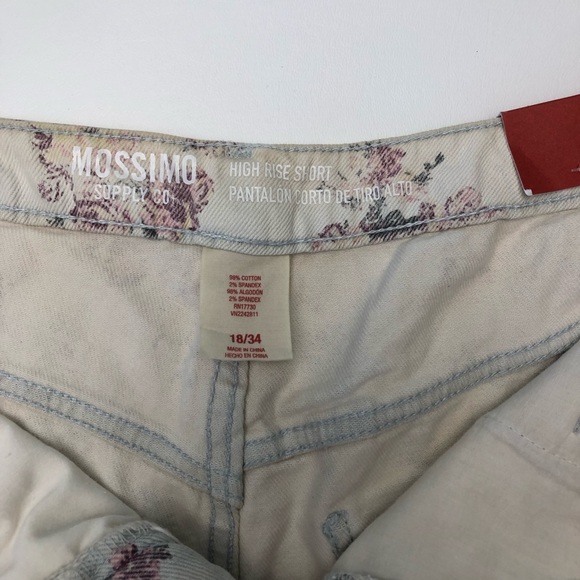 Mossimo Rosey Wash Cream Rose Print Frayed Shorts - Picture 8 of 8
